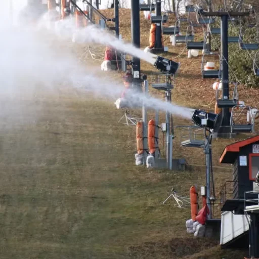 Commercial Ski Resort Snowmaking Snow Cannon Machine High Output Snow Gun Fan Generator Shed