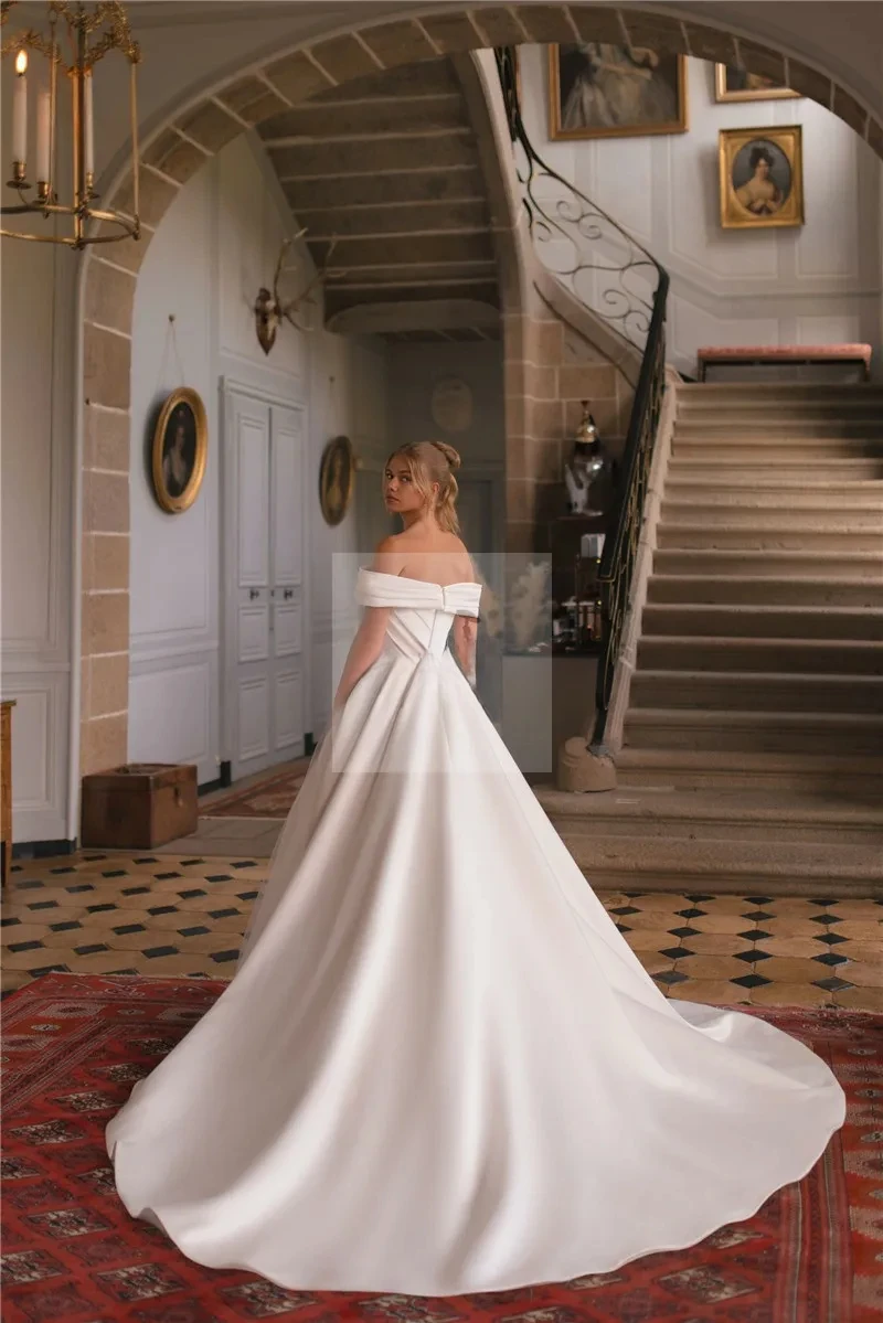 Elegante Satin-Prinzessin-Brautkleider, A-Linie, schulterfrei, Brautkleid, Falten, Brautkleider 2025, individuell gestaltet, Übergröße