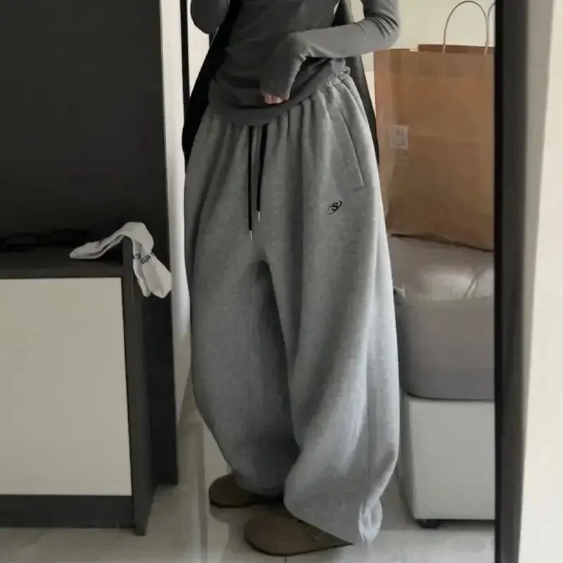 Women Gray Sweatpant 2024 Y2K Oversize Loose Thicken Plush Warm Sport Pants Casual Elastic Waist Pockets Wide Leg Trousers