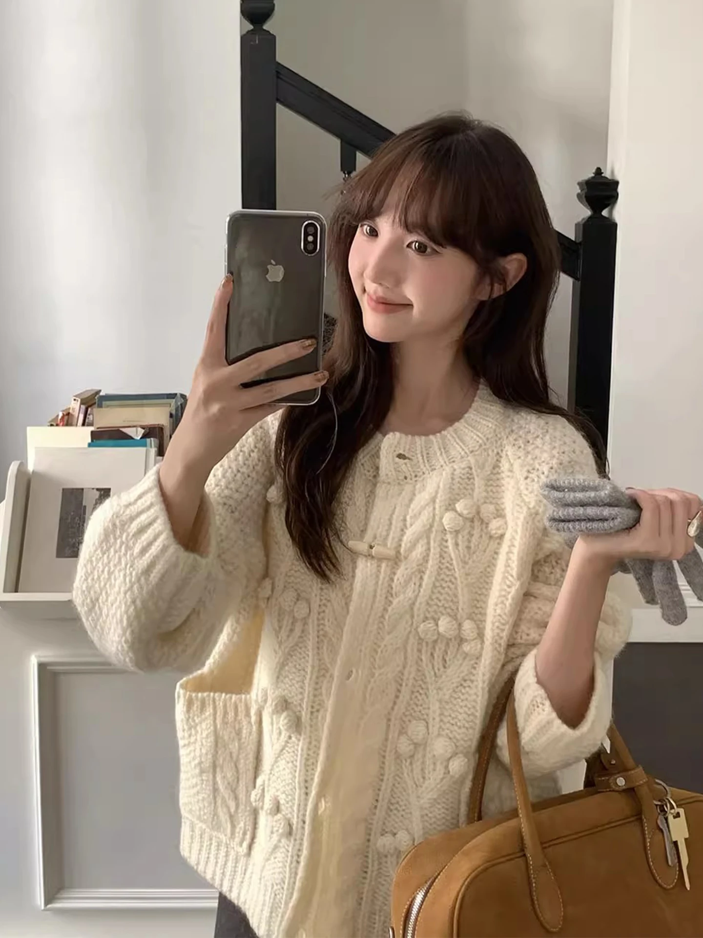 

Женский тяжелый вязаный свитер Jaet, зимний новый теплый топ с цветочной вышивкой, длинный свек, круглый кардиган на пуговицах спереди