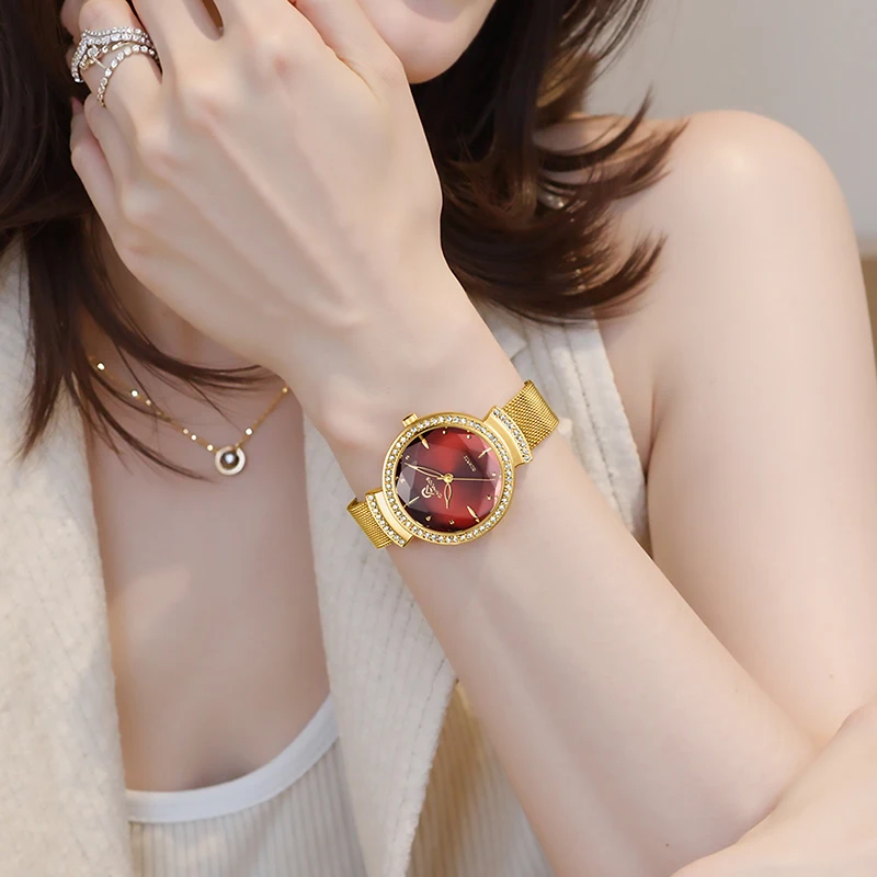 Fashion women's Watch Diamond Set Women's Quartz Watch Waterproof Stainless Steel Bracelet Watch Christmas Gifts