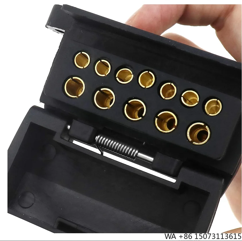 12-Pin Flat Female Trailer Socket Light Adapter