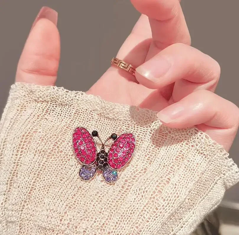 Vintage Rhinestone Small Butterfly Brooches for Women Unisex Insect Animal Pins Available Casual Party Accessories Gifts