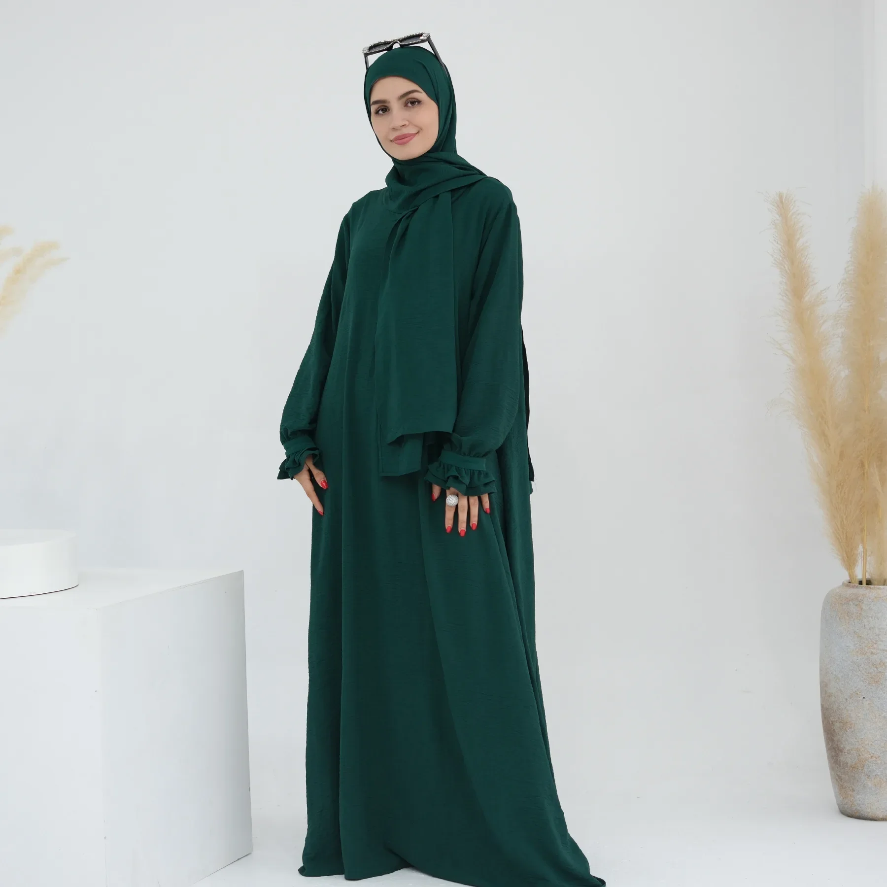 Ramadan-Abaya mit Kapuze und integriertem Hijab-Schal, einteiliges Jilbab-Kleid, muslimische Frauen, Gebet, islamische Kleidung, Dubai-Kaftan-Robe