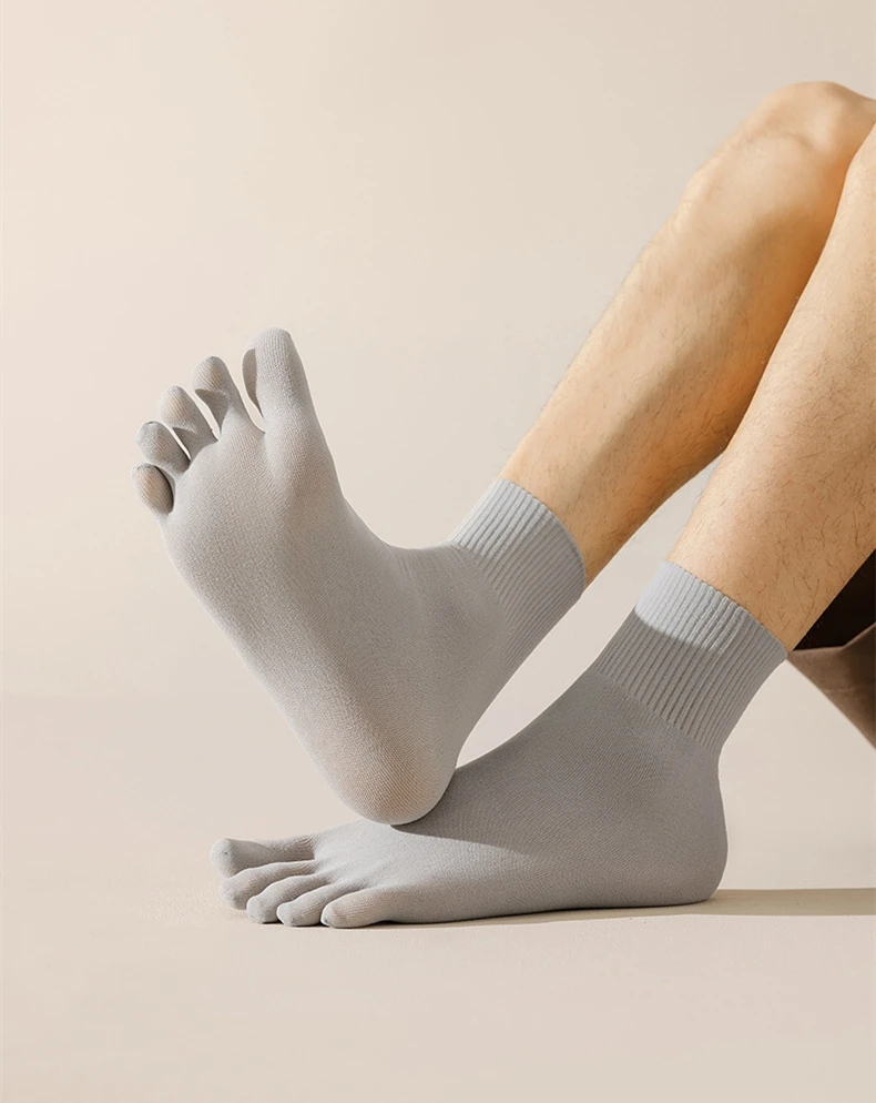 5 Paar Sommer-Männer-5-Finger-Socken, dünn, atmungsaktiv, Samt, elastisch, schweißabsorbierend, einfarbig, geteilte Zehensocken für Herren für EU38–45 – Detail 5
