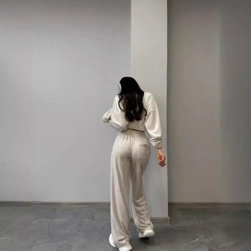 

Новинка 2024, женский спортивный повседневный теплый бархатный комплект из норки, удобные трикотажные брюки-бомберы из ПВХ со средней и низкой талией