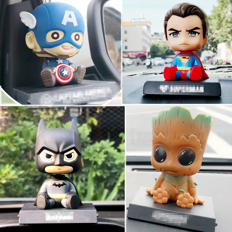 Versão Q de Batman Figuras de Brinquedo Dos Desenhos Animados Bobble Head Boneca Enfeites de Carro Os Vingadores da Marvel Tampão Capitão Spiderman Modelo Boneca