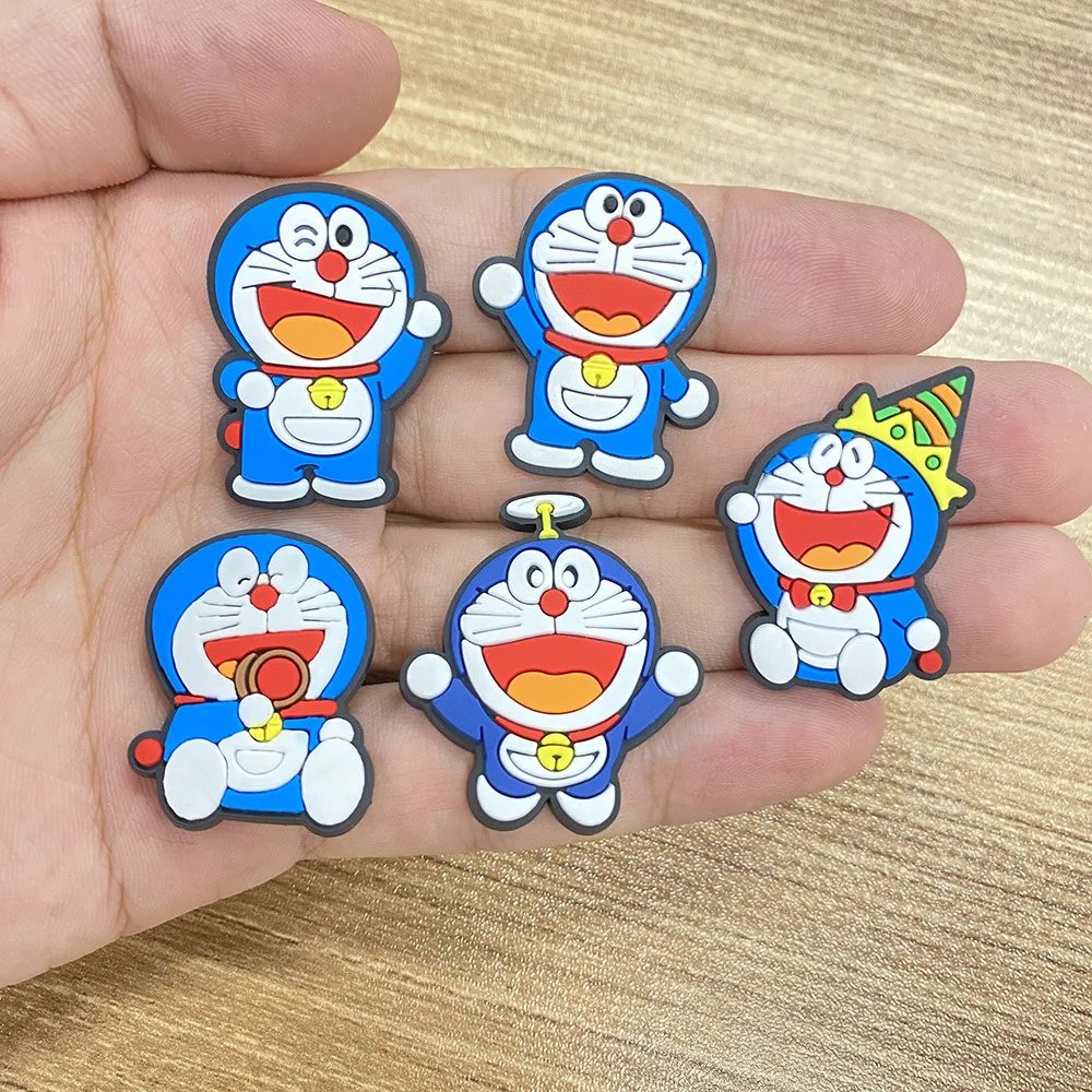 12 個かわいいスーパーロボット猫漫画靴チャームアクセサリー子供靴の装飾フィットリストバンド下駄サンダル子供クリスマスギフト