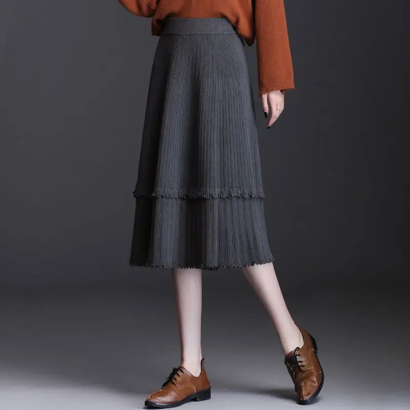 

New Style Autumn and Winter Women's Solid Knitted Loose High Waist A-Line Elastic Screw Thread Elegant Fashion Classic Skirt