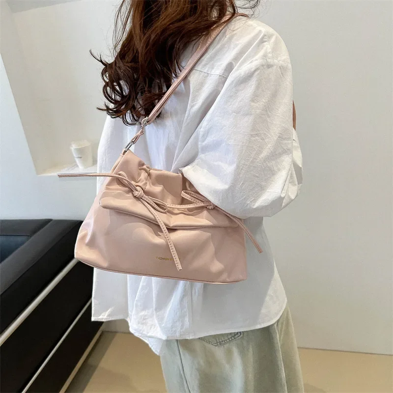 Underarm Bag Women Tote Bag Large Capaci Autumn and Winter Shoulder 2024 New Versatile High-Grade Shoulder Commuter Bag