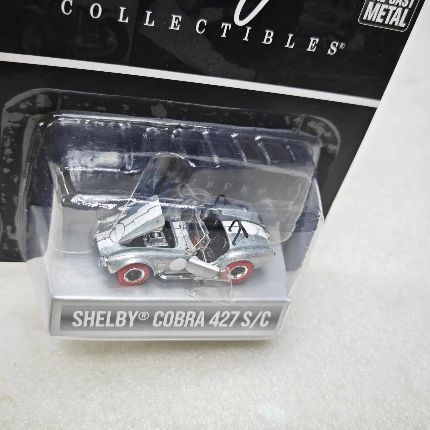 

Коллекционная модель автомобиля ACME 1:64 SHELBY COBRA 427 S/C Varnish Red Wheel SC-705-M из литого сплава