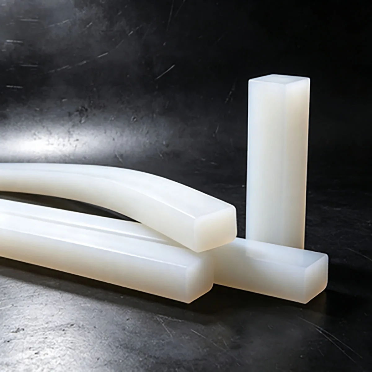 High Temperature Resistant Solid Silicone Rubber Strip, White Rectangular Square Sealing Gasket Strip, Oil Resistant Seal Bar 1M