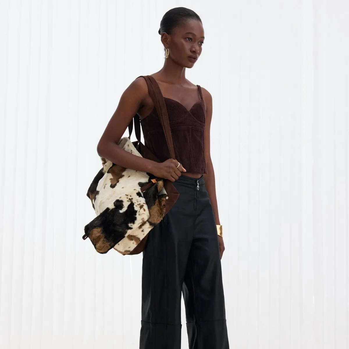 لينة أفخم البقرة نمط حمل المرأة حقيبة سعة كبيرة حقيبة كتف دافئة لينة فو الفراء حقائب للنساء مصمم حقائب اليد للمتسوقين