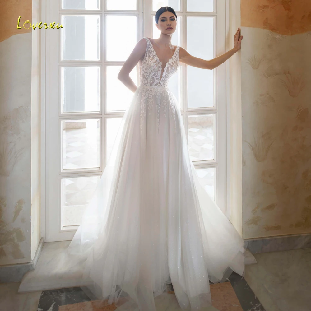 

Loverxu A-Line Elegant Wedding Dresses 2024 V-Neck Sleeveless Vestido De Novia Appliques Backless Sweep Train Robe De Mariee