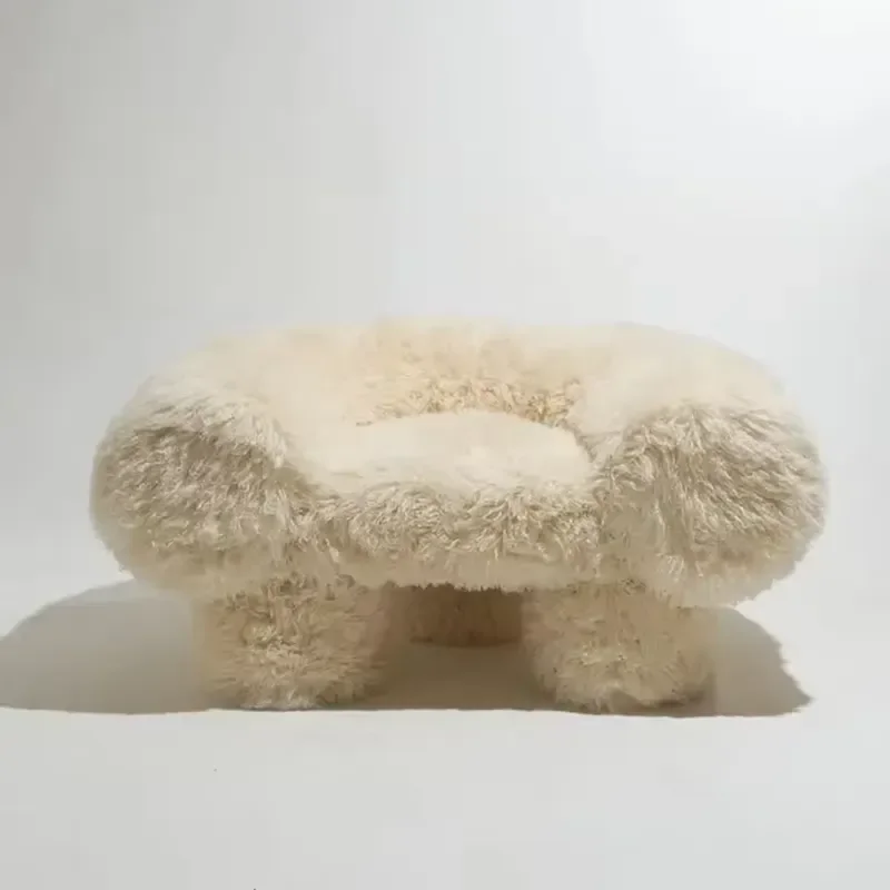 Nordic modern simple tripod design custom lamb wool leisure chair villa store decoration soft sofa armchair