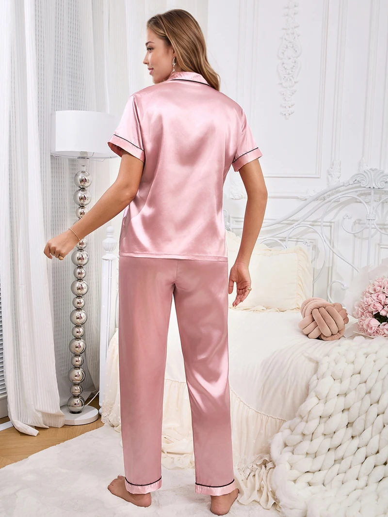 Luxuriöses seidiges 2-teiliges Pyjama-Set für Damen, Satin, kurzärmelig, Brusttasche, Revers, Oberteil und lange Hose, einfarbig, Nachtwäsche – Detail 5