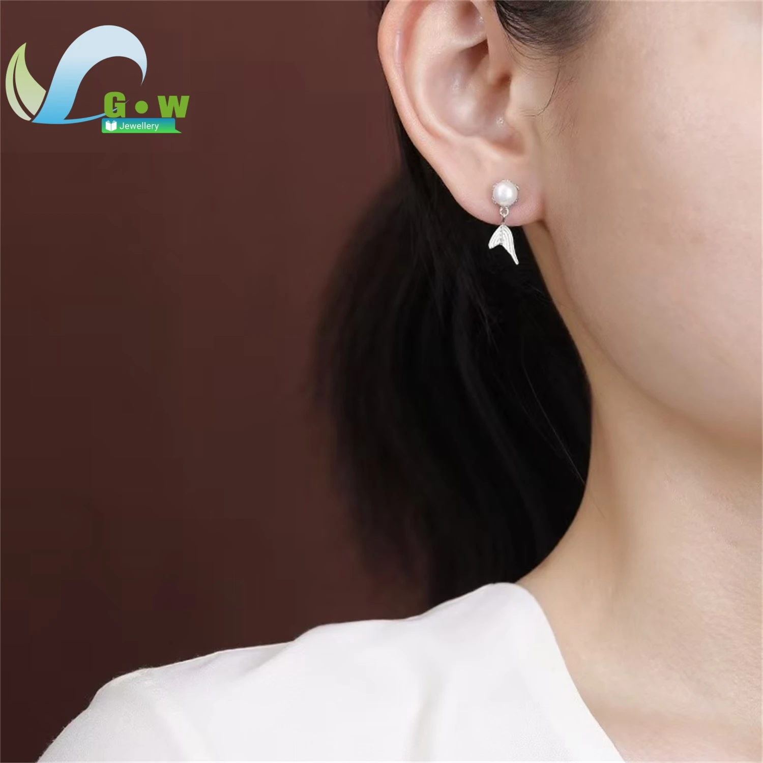 Natural Pearl Fishtail Stud Earrings Women Elegant Fashion Silver Gemstone Jewelry Daily Wear Charm Gift For Her Girlfriend