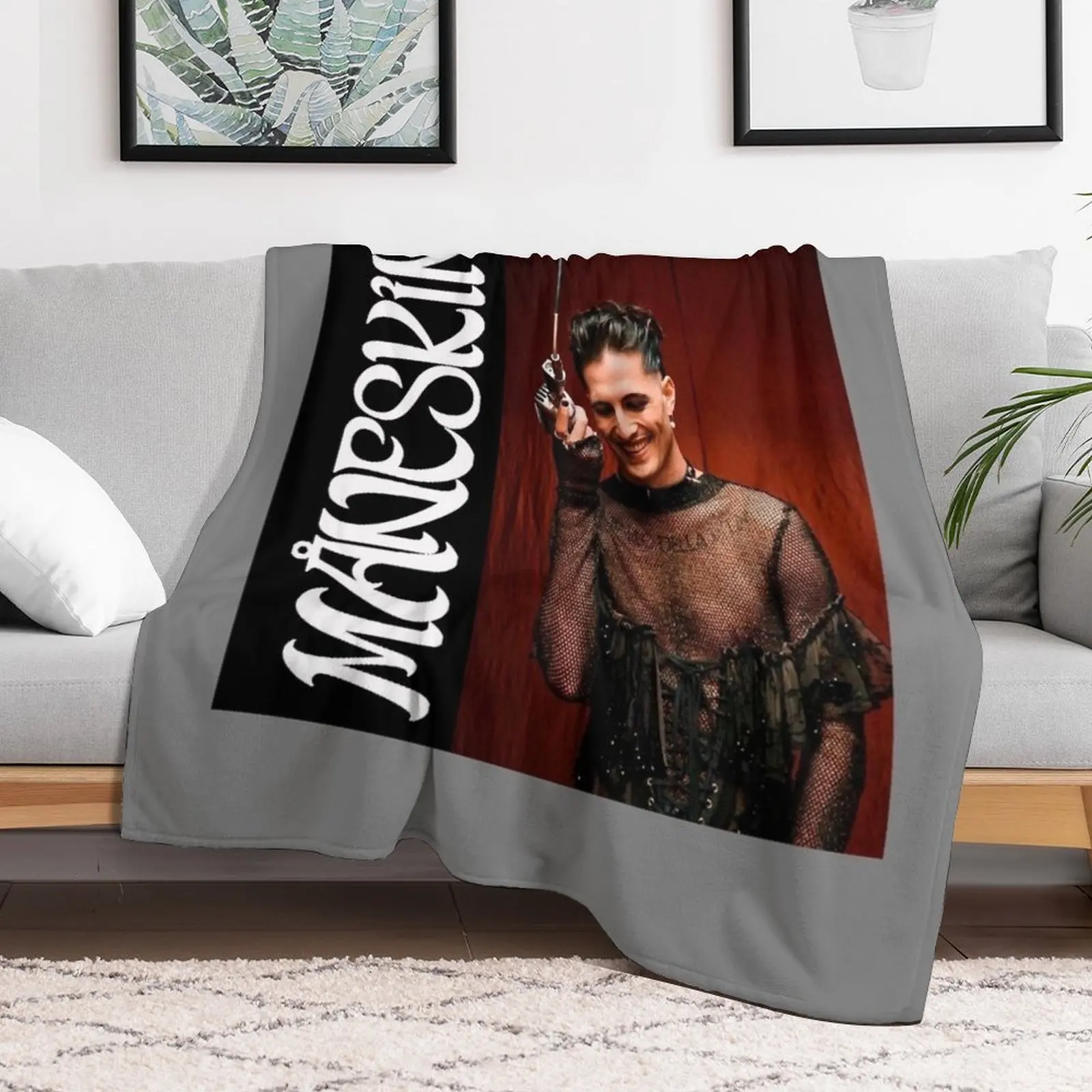 Damiano David Maneskin Throw Blanket