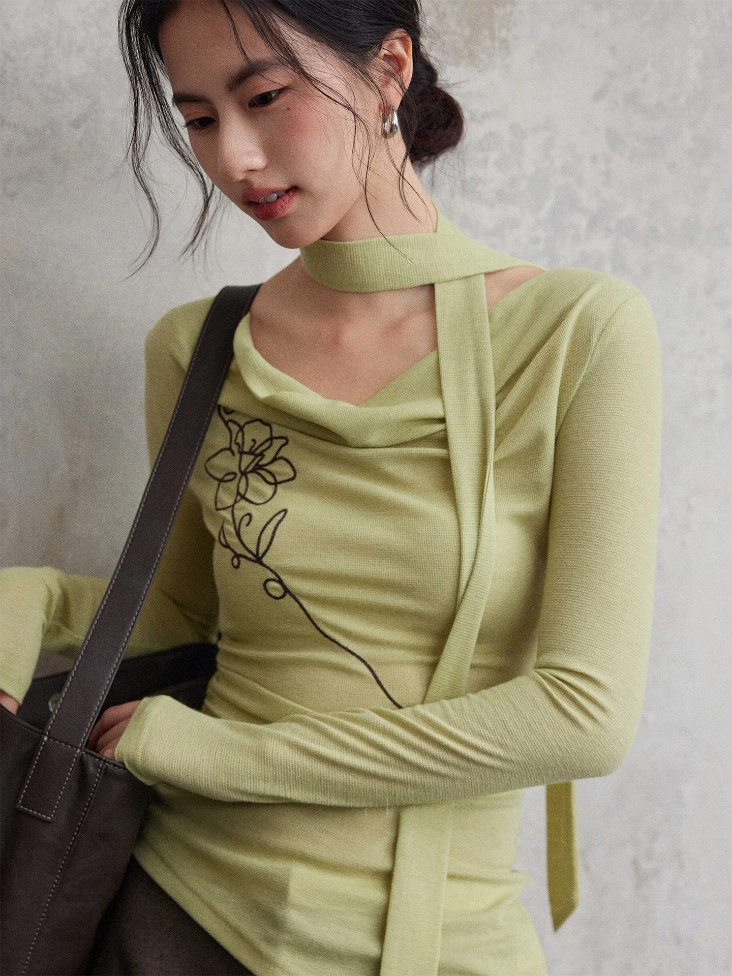 

Ele Vintage Floral T-irt Women's Slim Fit Top with Sa Autumn New Chinese Sle Asymmetrical Design Polyester Fiber