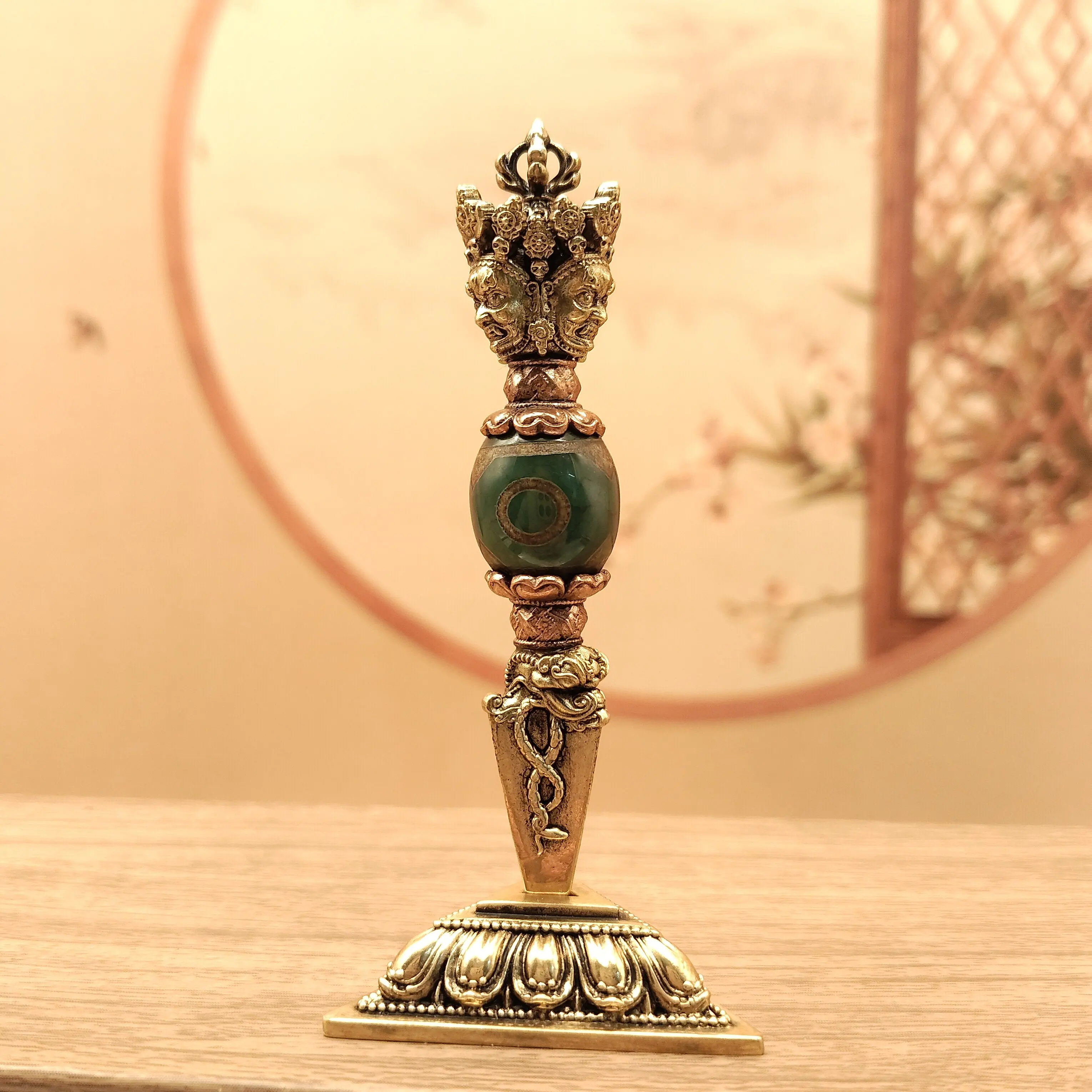 Tibetan Vajrayana Dzi Bead Phurba Ritual with Base Copper Pendant Dual-Use 8cm Unisex Home Office Decor