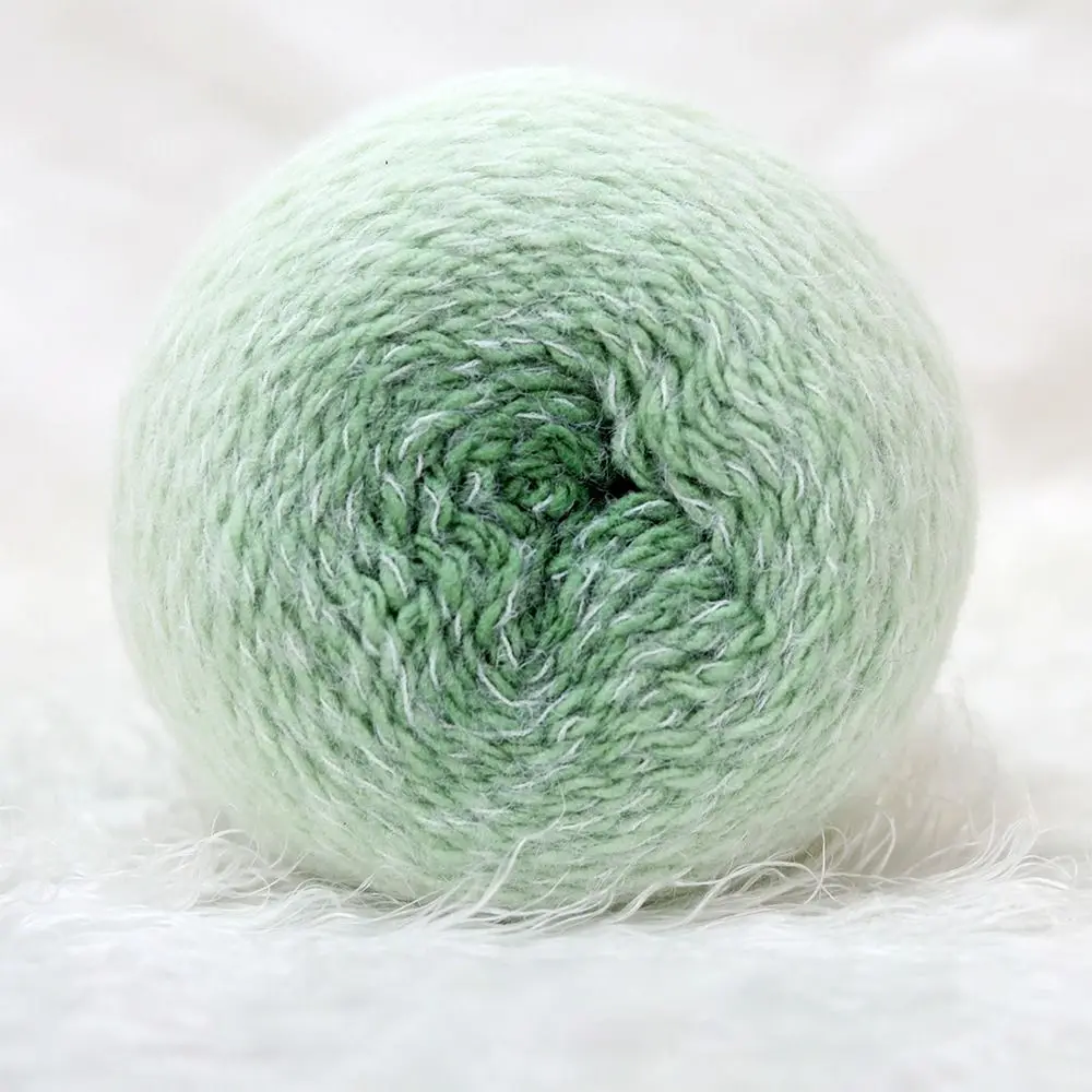 200g/Rolle Langlebiges Farbverlauf-Wollgarn Mehrfarbiges Strick- und Häkelgarn Handgemachtes Weiches Langes Velourgarn für Mützen und Pullover – Detail 10
