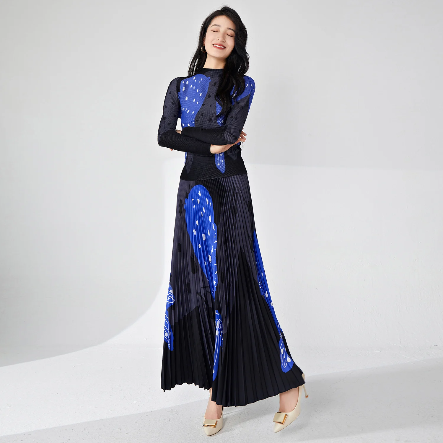 Lässiger Blumen-A-Linien-Rock für Damen und langärmlige Oberteile, zweiteiliges Set, neuer plissierter lockerer Rock für den Sommer in großen Größen