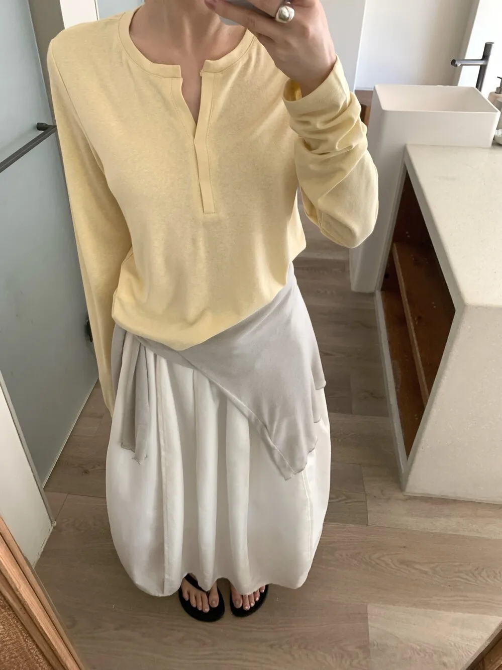 

Women's Long Sleeve T-Shirt Pure Color V-Neck Linen Blend Casual Wear Comfortable Fit Versatile Style for Autumn And Spring