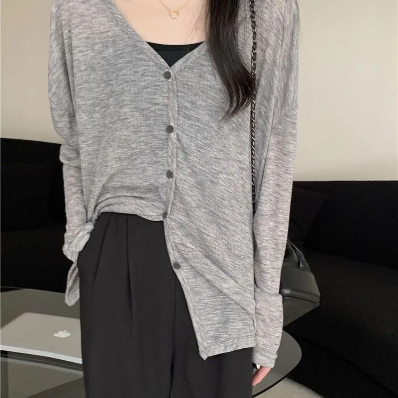 

Women's Casual V-Neck Long Sleeve Cardigan, Lightweight Sun Protection Knit Outerwear, Lazy Style Cover Up for All Seasons