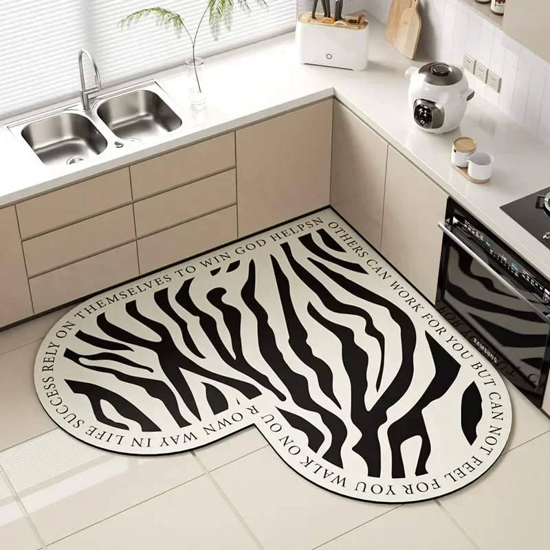 Kitchen Carpet Absorbent Non-slip Floor Mat Diatom Mud Oil-absorbing Foot Mats Heart-shaped Zebra Pattern Home Decoration Rug