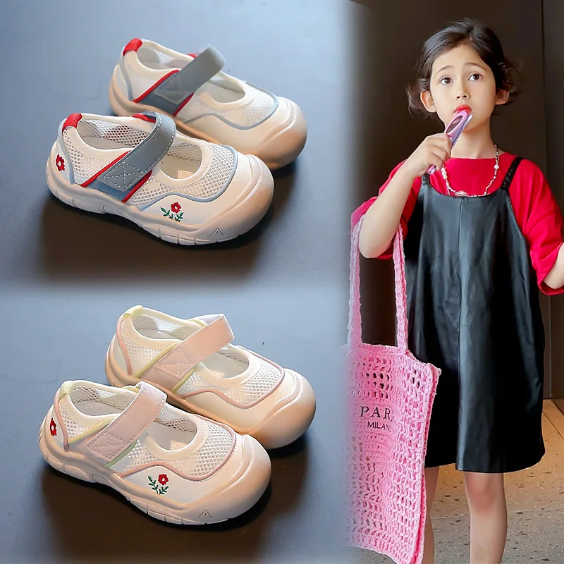 

2024 Summer New Children Sandals for Girls Fashion Breathable Air Mesh Cut-outs Anti-slippery Soft Sole Casual Versatile Shoes