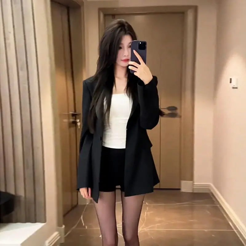 Black Small Suit Jacket for Women Fashion Temperament Versatile Casual Cardigan Pocket Button Long-sleeved Top