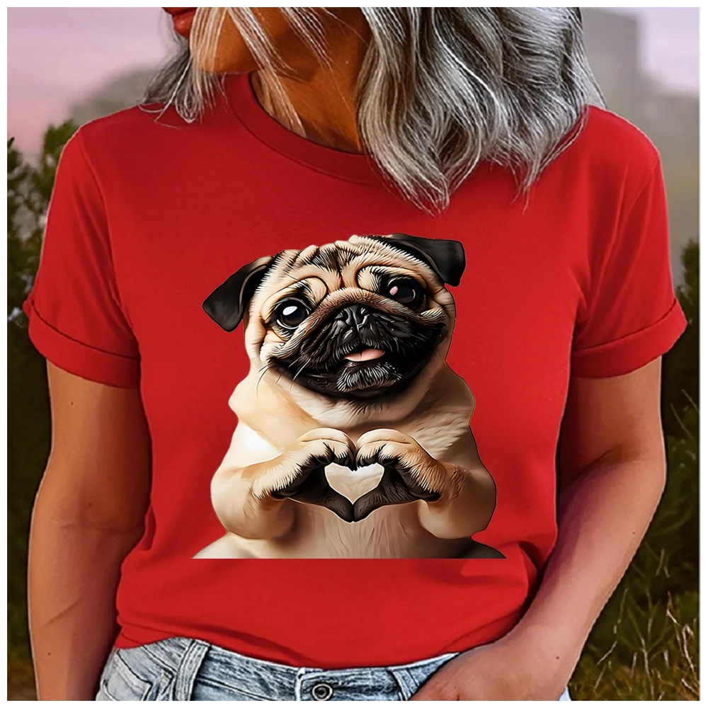 Cute Pug Dog Shows Its Love Printed Women's T-shirt Summer Round Neck Short Sleeve Unisex Tops Fashion Lovers Women's Clothing
