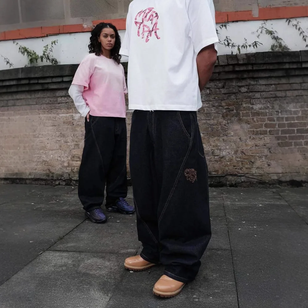 

Mertra Niche Streetwear Brand Short-Sleeve T-Shirt for Men and Women: Summer Edition with TEE Lettering Print