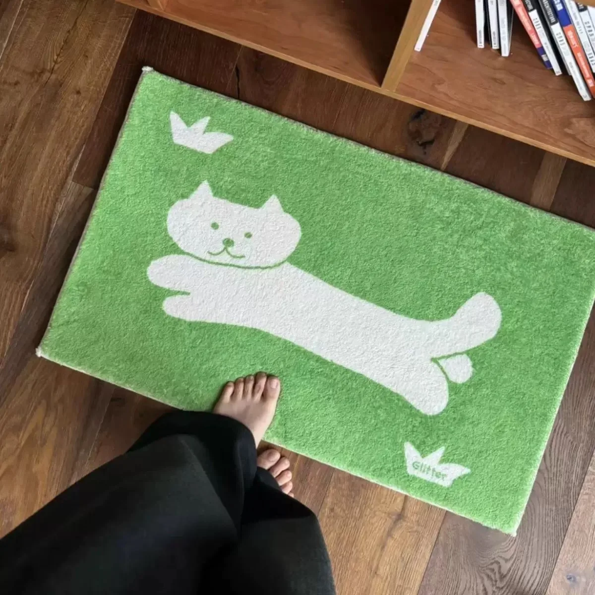 VIKAMA Green Kitten Floor Mat Comfortable and Soft Bedroom Entrance Door Mat Indoor and Outdoor Floor Mat Home Decor