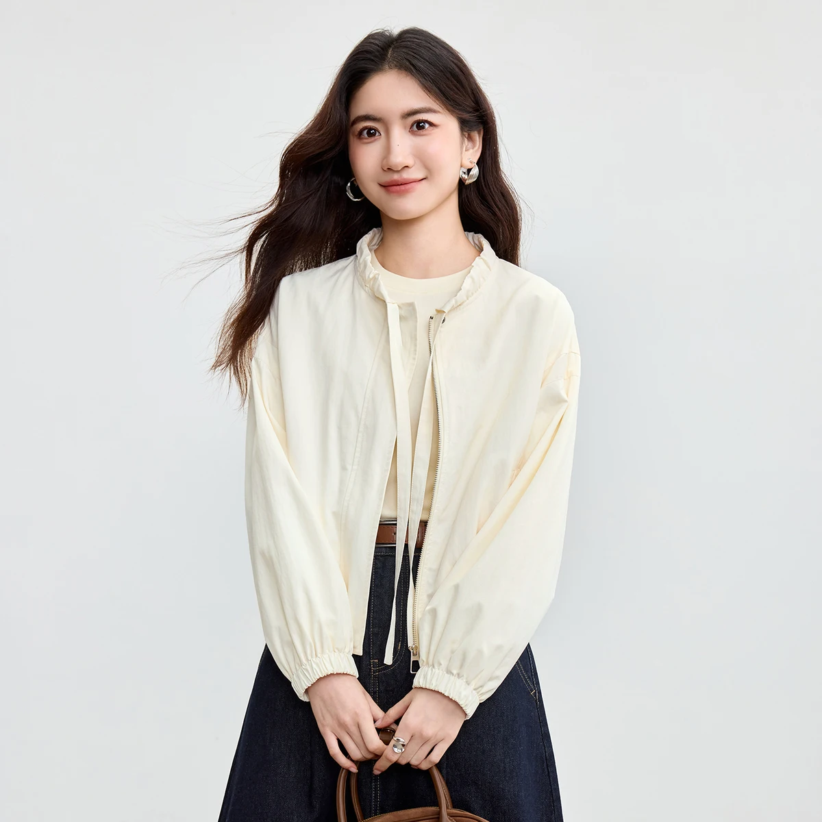 

SENTUBILA Women's Lace-up Collar Coat 2025 Autumn Casual Zip Up Pleated Female Jacket Sporty Long Sleeve Ladies Tops W53WB3538