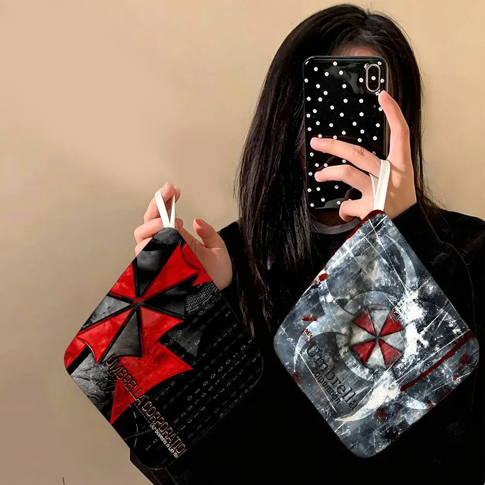 R-resident E-evil Umbrella Us TroopsS Hanging Polyester Cotton Towel, Reusable, Wear Resistant for Home Kitchen Sink