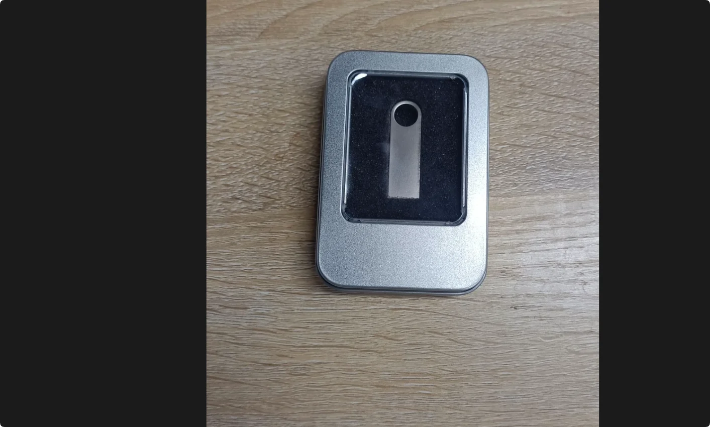 

100pcs USB 3.0 64GB with box 150pcs+20pcs=170pcs USB 2.0 16GB with box
