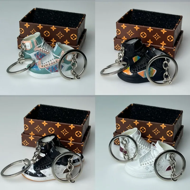 

Mini donkey brand shoe model key chain old V home car ornaments L bag jewelry 3D luxury key ring