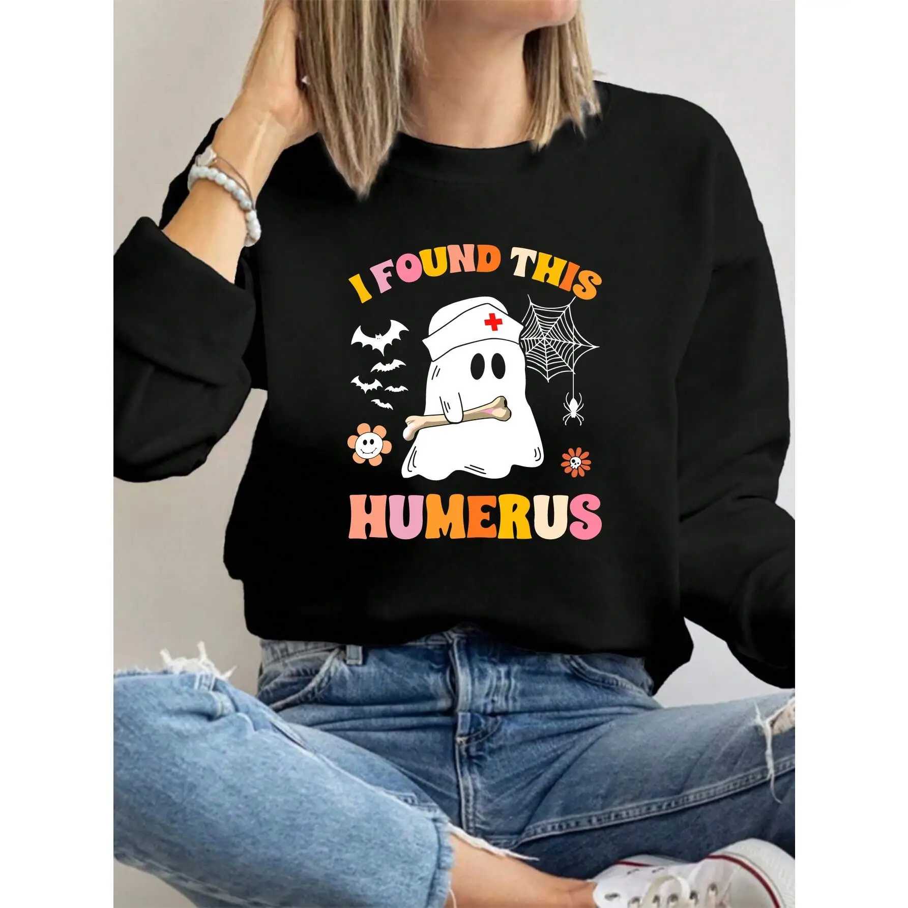 

Cute Valentines Day Gnomes Holding Heart Print Unisex Crewneck Sweatshirt Funny Holiday Couple Gift for Men and Women