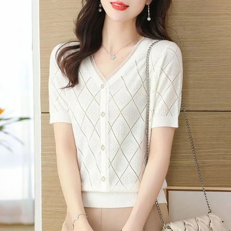 الدانتيل الخامس الرقبة محبوك فضفاضة قصيرة الأكمام تي شيرت المرأة الجديدة وهمية مفتوحة سترة شيك الحرير الجليد الأعلى