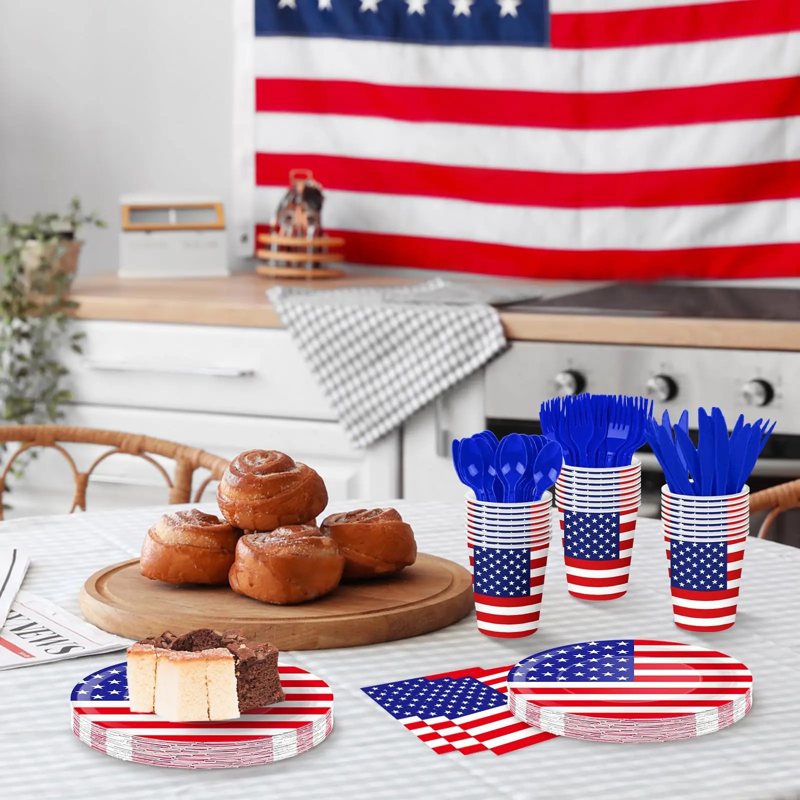 Partyzubehör zum Unabhängigkeitstag, amerikanische Flagge, Geschirr, USA-Teller, Tassen, Servietten, Gabeln, Löffel für Party-Dekoration zum 4. Juli, USA – Detail 5