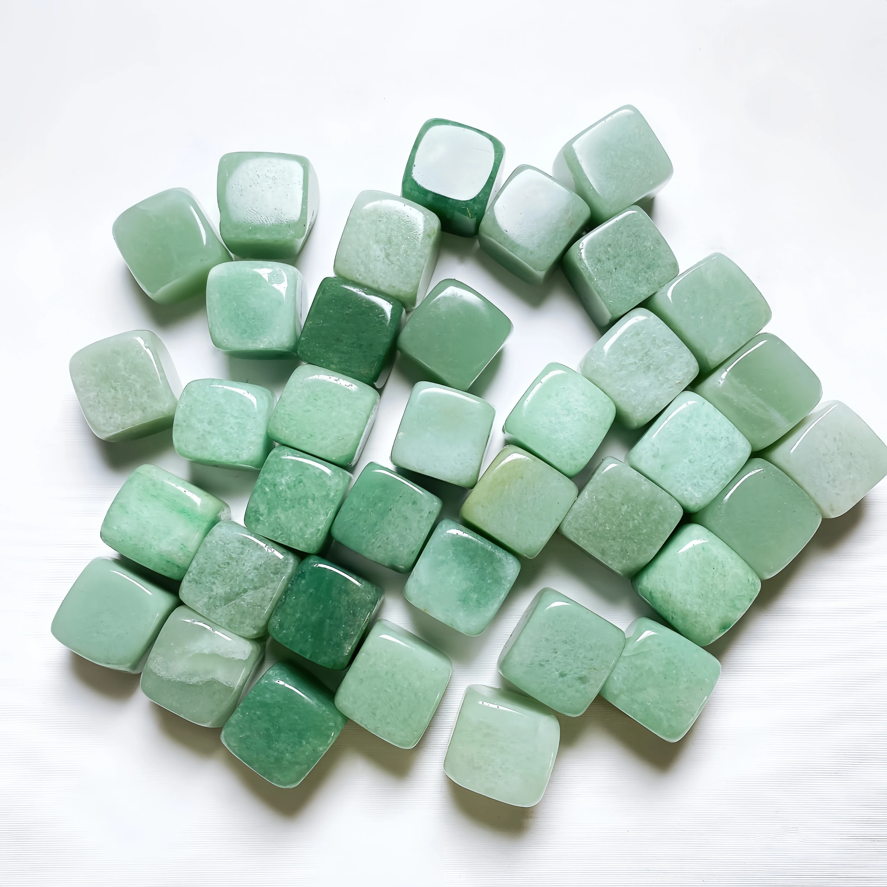 Natural Green Aventurine Square Palm Cube Tumble Polished Crystal Quartz Stone Healing Energy Aquarium Home Decoration Gift