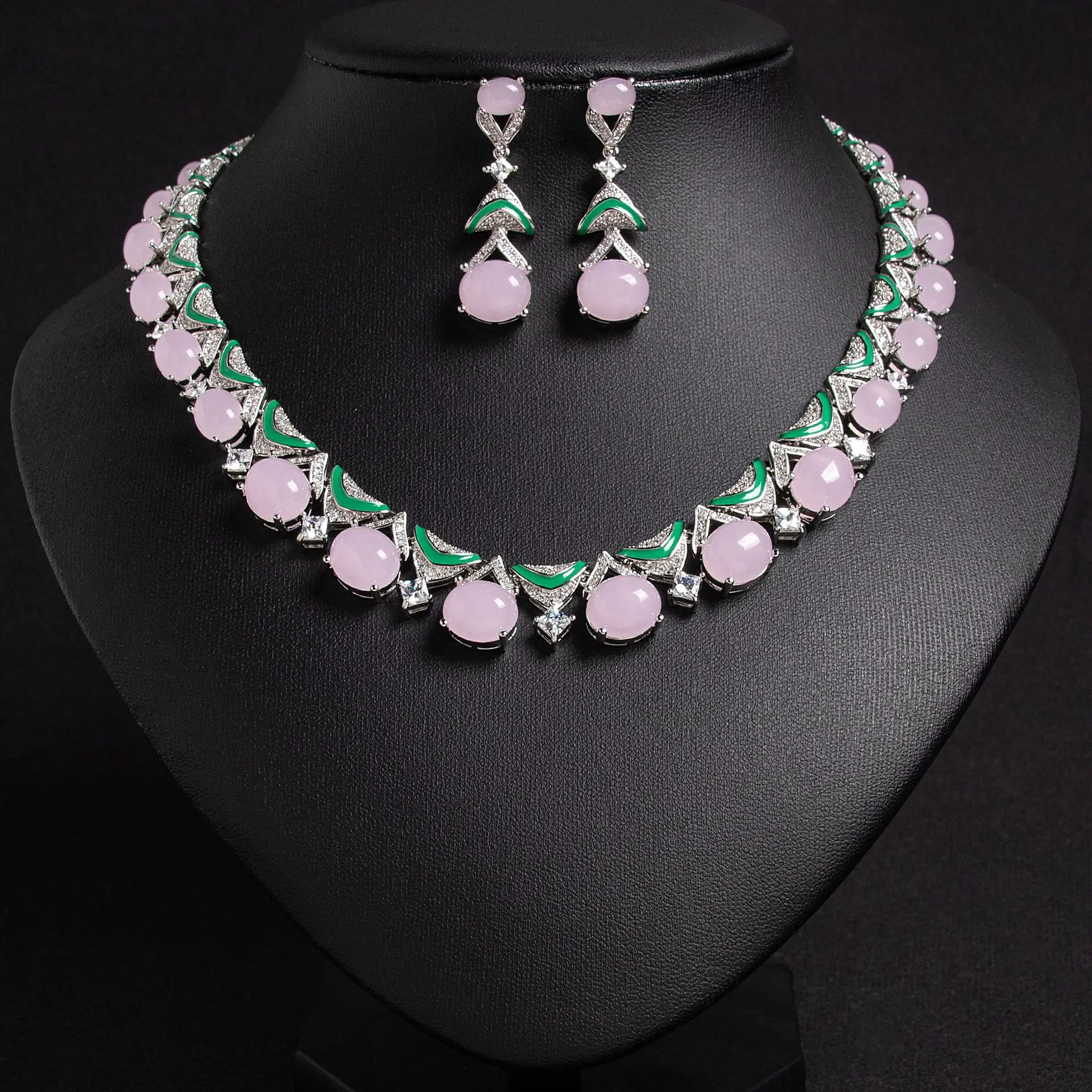 Vintage Zircon Jewelry Set for Women 2026 European And American High-End Light Luxury Earrings And Necklace Combo