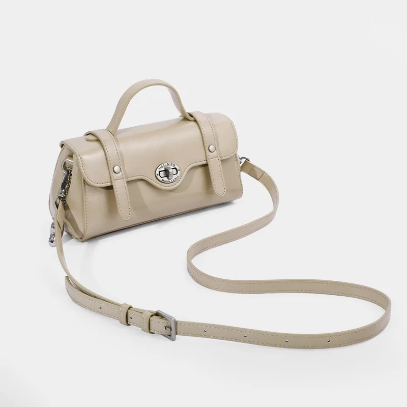 

Women Fashion PU Leather Handbags Metal Button Decoration Stylish High-end Shoulder Bags Versatile Crossbody Bags Retro Style