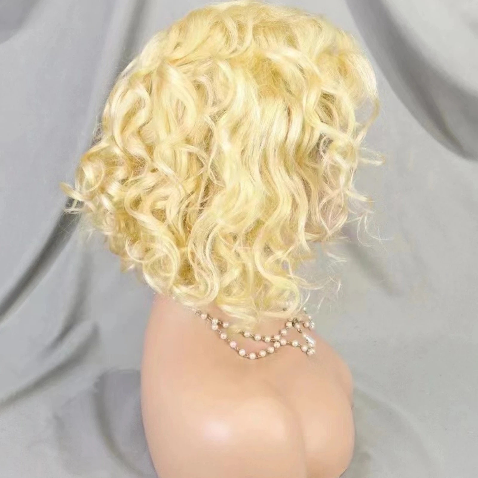 613 # honig blonde lose tiefe Welle Perücke kurze federnde lockige Echthaar perücken mit Babyhaar 13x4 Spitze Frontal Perücken für Frauen