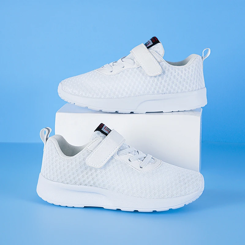 Детская обувь нового стиля для мальчиков и девочек, сверхлегкие и дышащие кроссовки с сеткой.