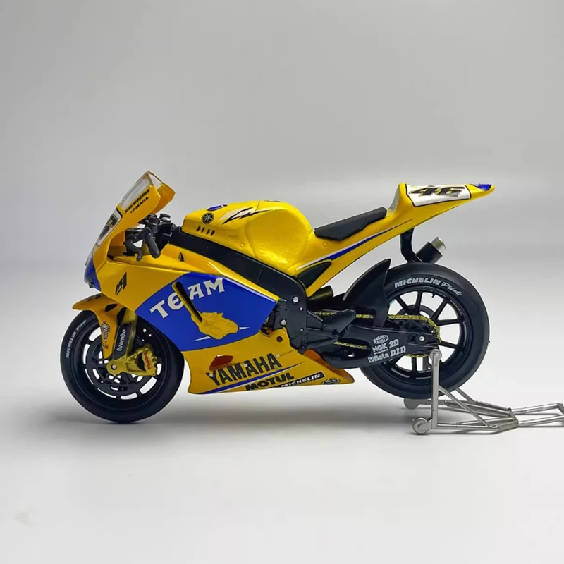 

1:18 Scale Yamaha YZR M1 RC211V Motorcycle Alloy Model Classics Adult Souvenir Gift Hobby & Toys