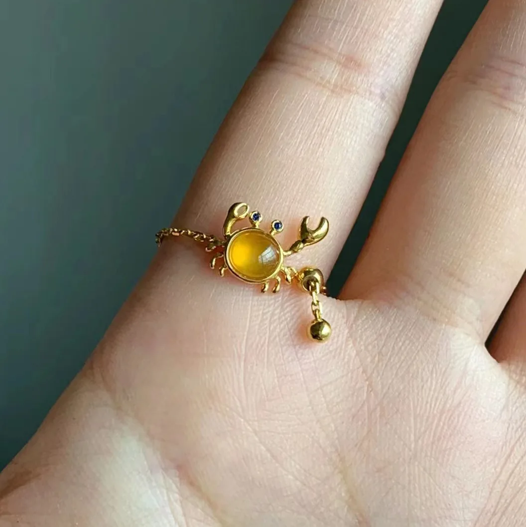 Little Fresh Imitate Blue Eyes Caramel Topaz Cute Little Crab Fine Chain Ring Creative Design  Jewelry Women Gifts To Girlfriend