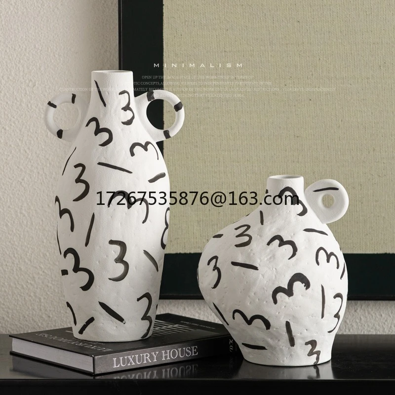 

Black and white wabi sandy wind Japanese medieval hand-painted coarse pottery jar hotel homestay ceramic vase ornament