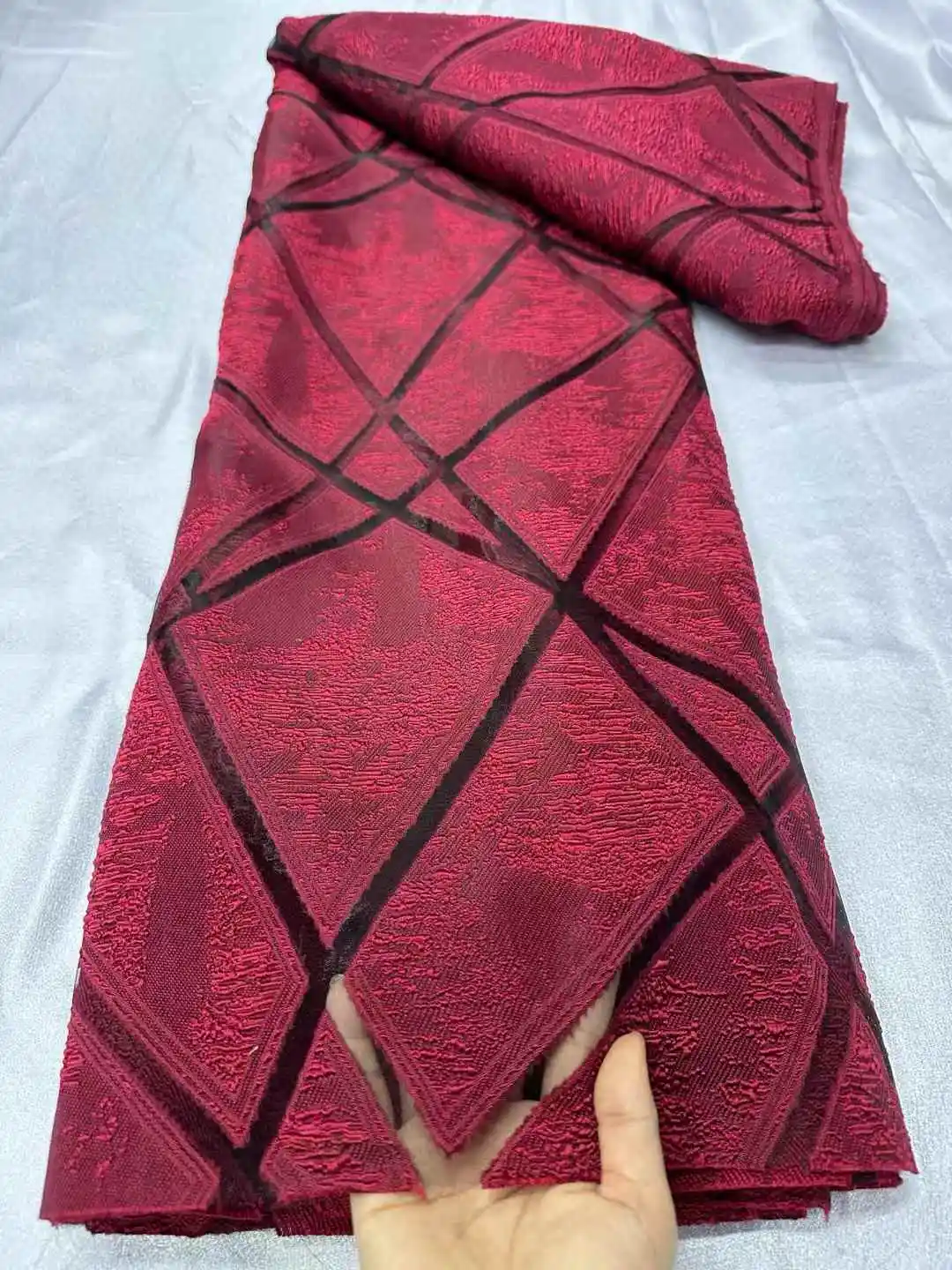 قماش دانتيل بروكيد نيجيري عالي الجودة 2025 قماش دانتيل جاكار أفريقي خياطة أنيقة للنساء فساتين الحفلات ، 5 ياردات